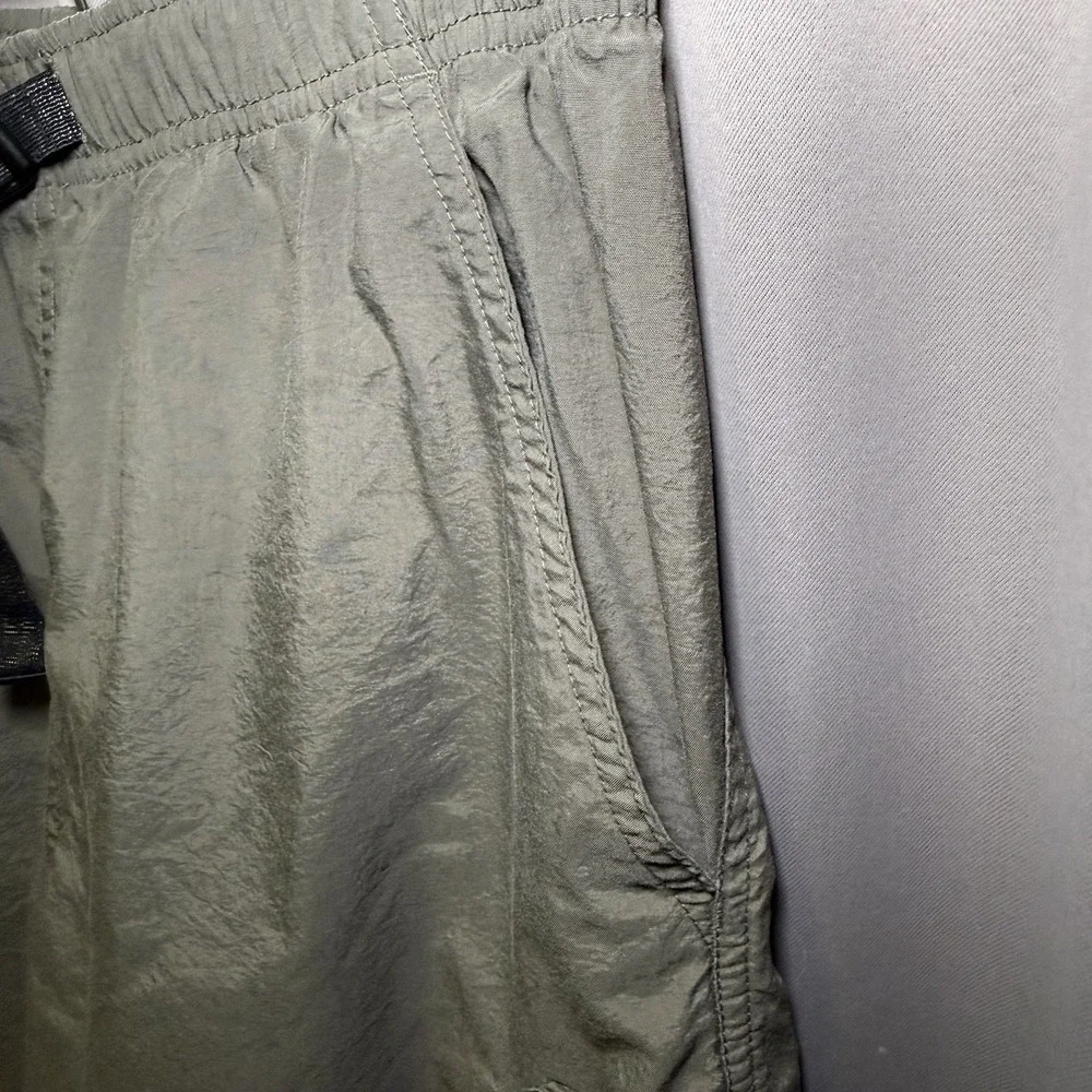 Vintage NIKE ACG Hiking Cargo Shorts Men's Sz Small Green Belted Outdoor Y2K